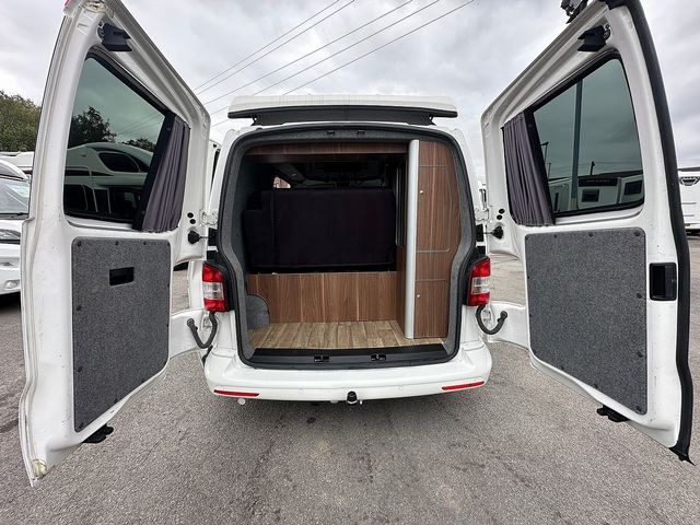 Volkswagen Transporter T5 2.0 Campervan (2014) - Picture 5