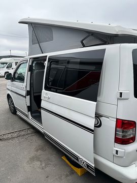 Volkswagen Transporter T5 2.0 Campervan (2014) - Picture 7