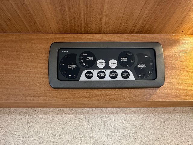 Swift Sundance Motorhome (2010) - Picture 20