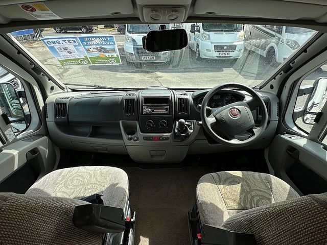 Swift Sundance Motorhome (2010) - Picture 5