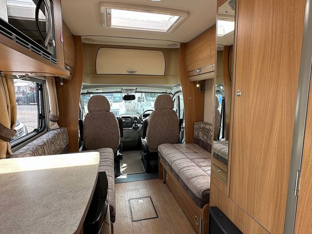Swift Sundance Motorhome (2010) - Picture 6