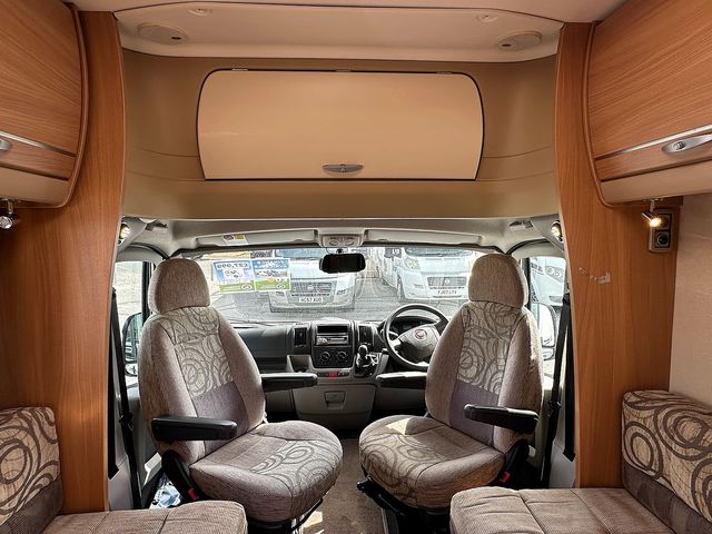 Swift Sundance Motorhome (2010) - Picture 8