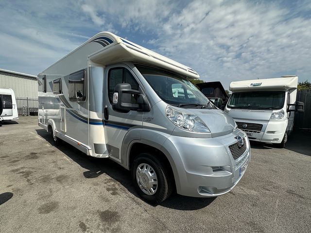 Bailey Approach 2.2 745 SE Motorhome (2012) - Picture 3