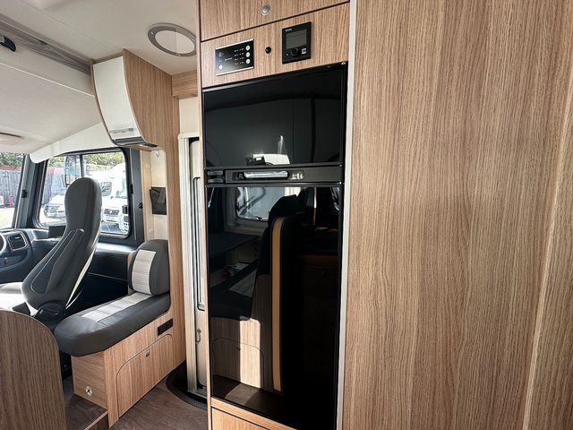 Sunlight I-Series 2.2 I67S Adventure ED Motorhome (2024) - Picture 13