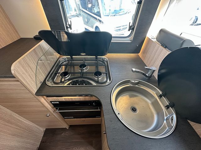 Sunlight I-Series 2.2 I67S Adventure ED Motorhome (2024) - Picture 17