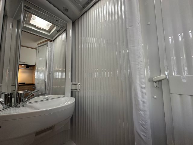 Sunlight I-Series 2.2 I67S Adventure ED Motorhome (2024) - Picture 22