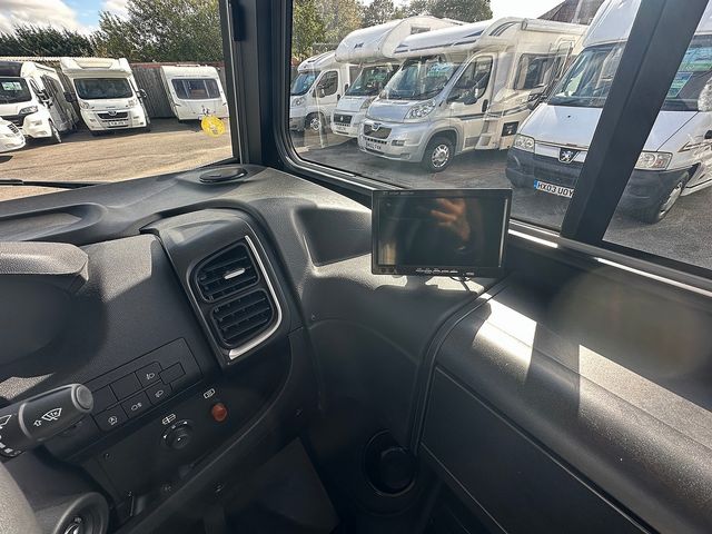 Sunlight I-Series 2.2 I67S Adventure ED Motorhome (2024) - Picture 9