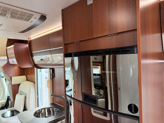 Rimor Superbrig 2.2 Suite Touring Caravan (2019) - Picture 13