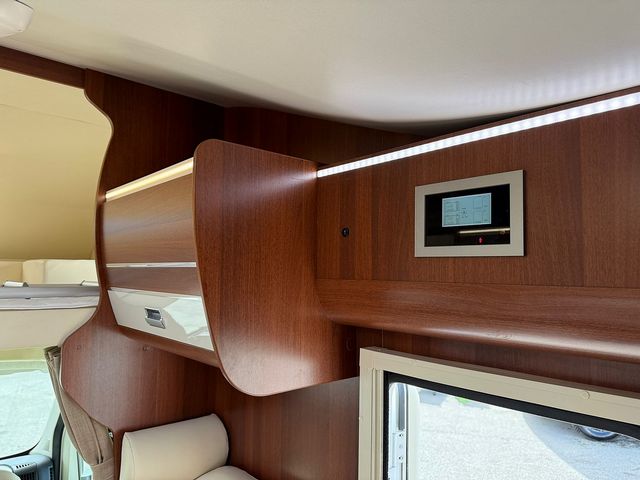 Rimor Superbrig 2.2 Suite Touring Caravan (2019) - Picture 15