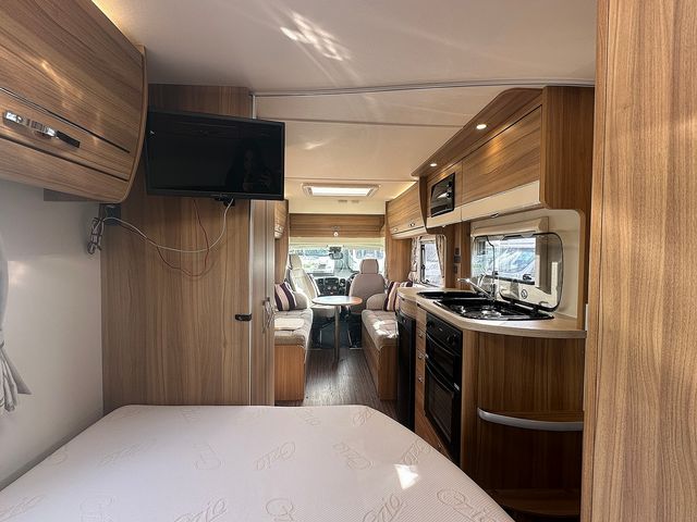 Elddis Autoquest 155 2.2 Motorhome (2016) - Picture 16