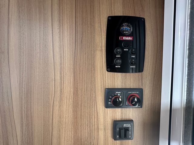 Elddis Autoquest 155 2.2 Motorhome (2016) - Picture 6