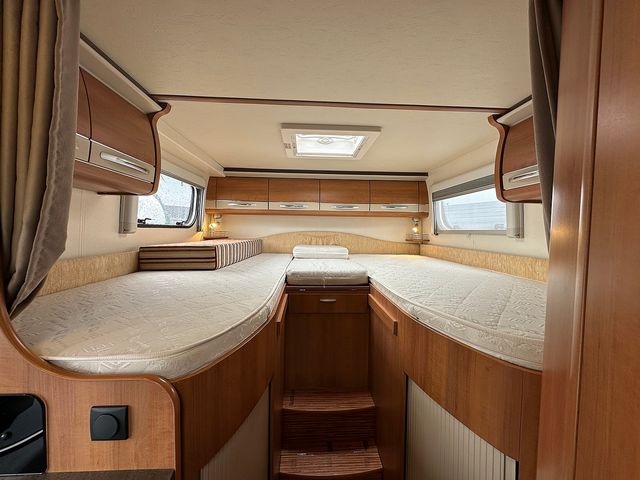 Hobby Van 2.2 Exclusive TL500 GESC Motorhome (2009) - Picture 12