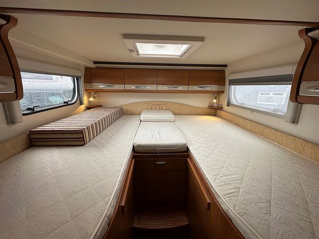 Hobby Van 2.2 Exclusive TL500 GESC Motorhome (2009) - Picture 13