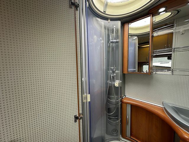 Hobby Van 2.2 Exclusive TL500 GESC Motorhome (2009) - Picture 16
