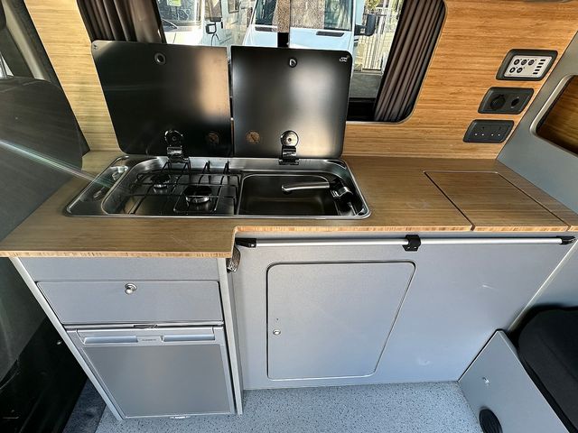Ford Custom Transit Campervan 2.0 Motorhome (2018) - Picture 14