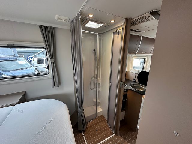 ETRUSCO A-Class 2.3 I 7400 QB Motorhome (2020) - Picture 22