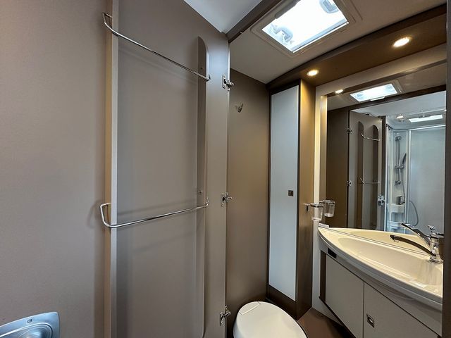 ETRUSCO A-Class 2.3 I 7400 QB Motorhome (2020) - Picture 27