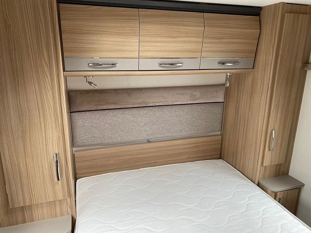 Coachman Pastiche 545 Touring Caravan (2018) - Picture 10