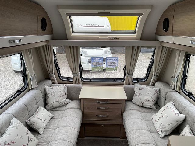 Compass Casita 550 Touring Caravan (2021) - Picture 5