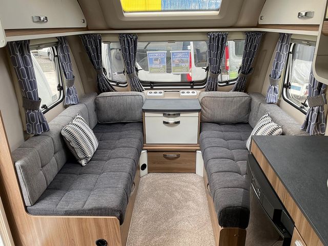 Swift Sprite Major 4 Touring Caravan (2019) - Picture 4