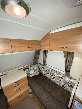 Swift Sprite Major 4 Touring Caravan (2012) - Picture 12