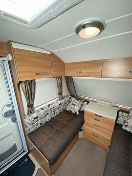 Swift Sprite Major 4 Touring Caravan (2012) - Picture 16