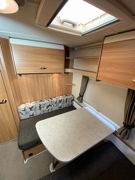 Swift Sprite Major 4 Touring Caravan (2012) - Picture 6