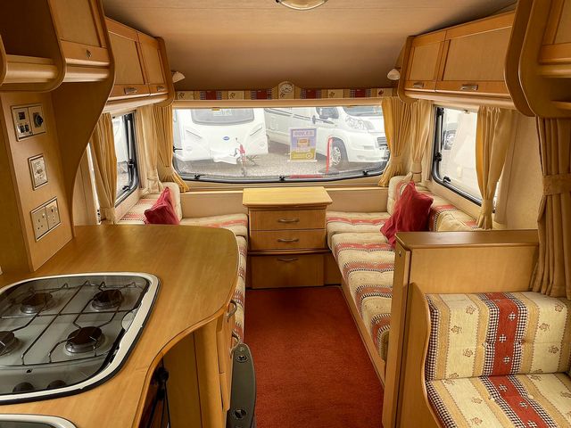 Bailey Ranger510/4 Touring Caravan (2004) - Picture 3