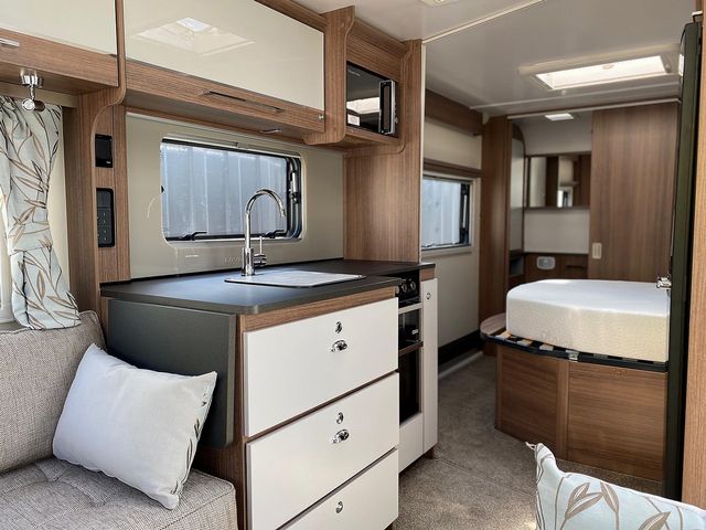 Bailey Unicorn Vigo Touring Caravan (2019) - Picture 10