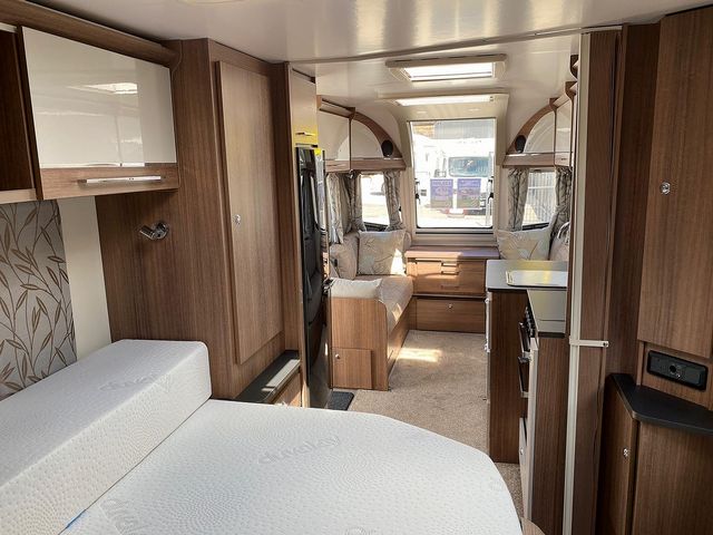 Bailey Unicorn Vigo Touring Caravan (2019) - Picture 5