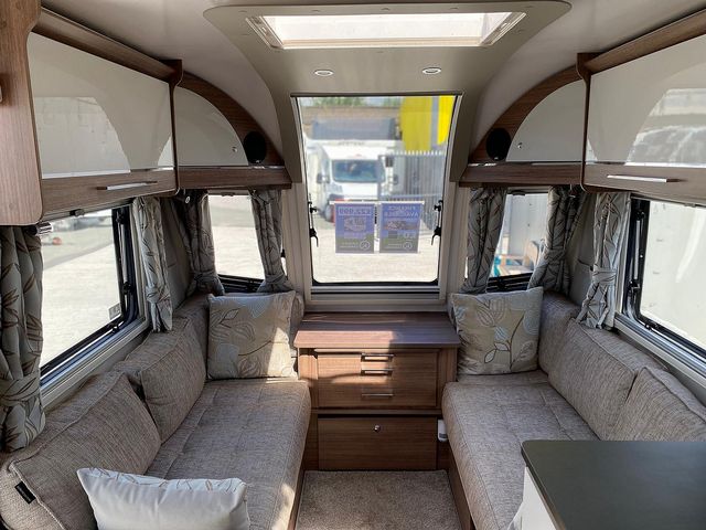 Bailey Unicorn Vigo Touring Caravan (2019) - Picture 8