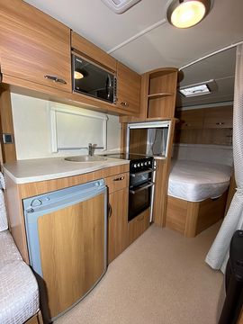 Swift Freestyle Touring Caravan (2012) - Picture 13